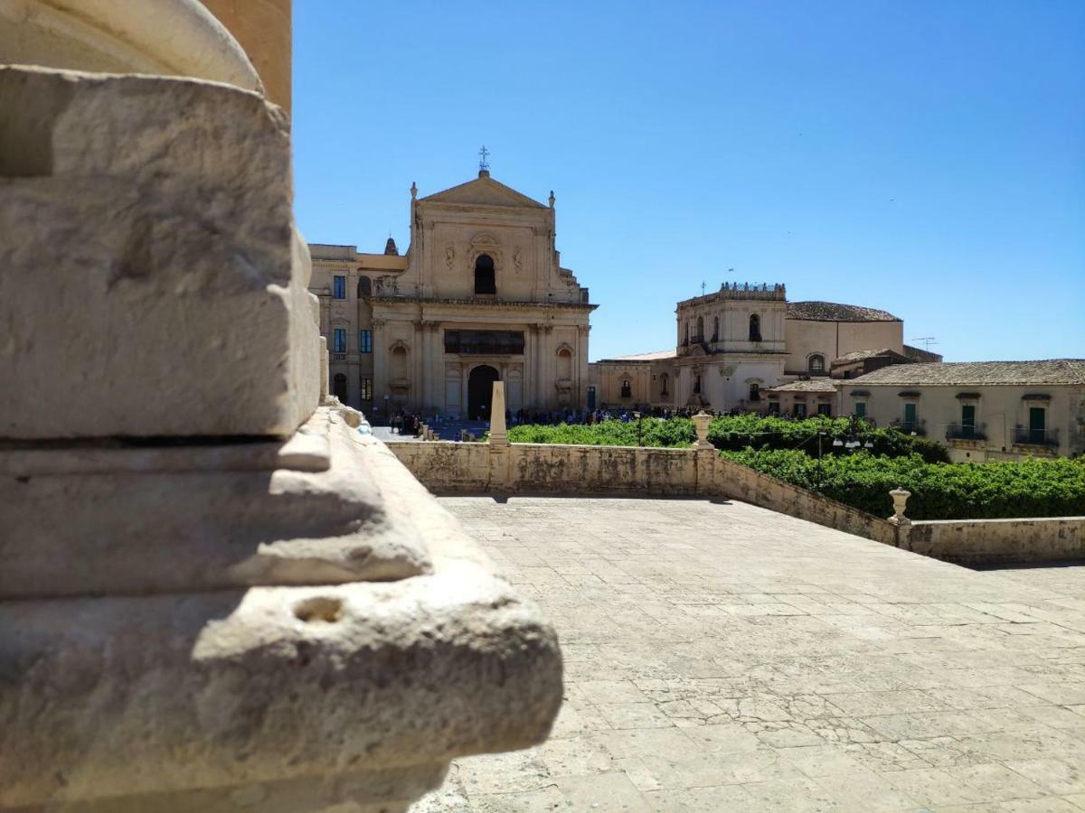 Casa Vacanze Meraki Noto Eksteriør billede